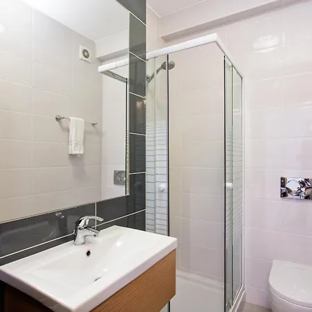 Sunny 3 With Pool By Homing Appartement